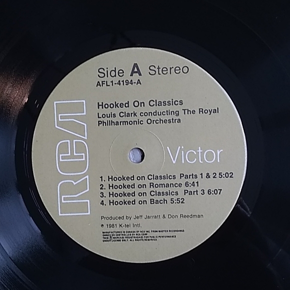 Louis Clark Conducting The Royal Philharmonic Orchestra - Hooked On Classics LP - Picture 3 of 4